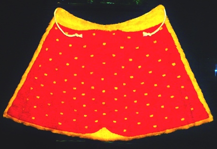 \"Homage to Kalaniopu`u\" a feathered cape by Lucia Tarallo Jensen.